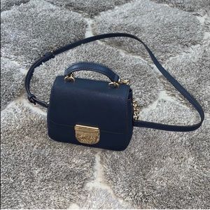 Michael Kors mini crossbody purse 👛